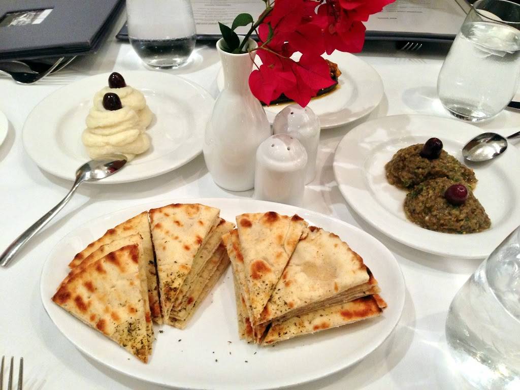 Nostos Restaurant | restaurant | 8100 Boone Blvd, Vienna, VA 22182, USA | 7037600690 OR +1 703-760-0690