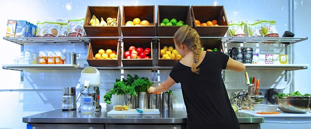 Rejuice Nutrition on Sherbrooke | restaurant | 5211 Rue Sherbrooke Ouest, Montréal, QC H4A 1T7, Canada | 5144846969 OR +1 514-484-6969