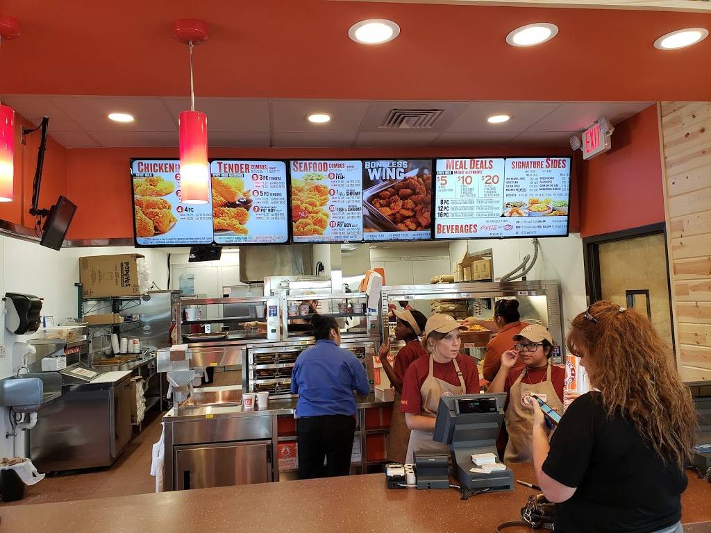 Popeyes Louisiana Kitchen | restaurant | 13620 Raceway Dr, Northlake, TX 76262, USA | 9726202287 OR +1 972-620-2287