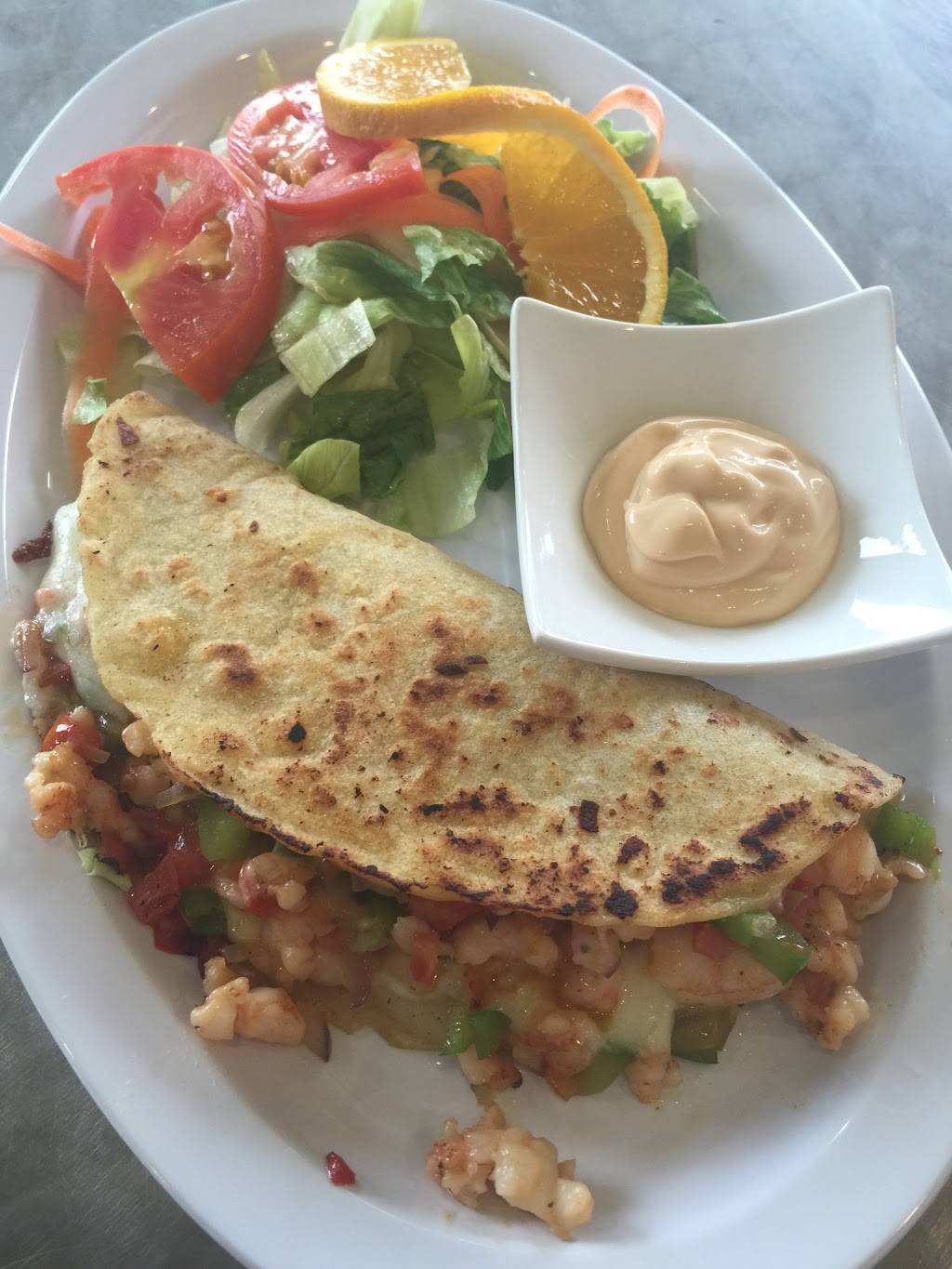 La playa seafood | restaurant | 320 Bellevue Rd, Atwater, CA 95301, USA | 2098126420 OR +1 209-812-6420