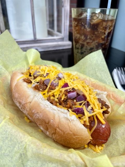 Weenee Roadhouse | restaurant | 35400 Date Palm Dr, Cathedral City, CA 92234, United States | 7605371130 OR +1 760-537-1130