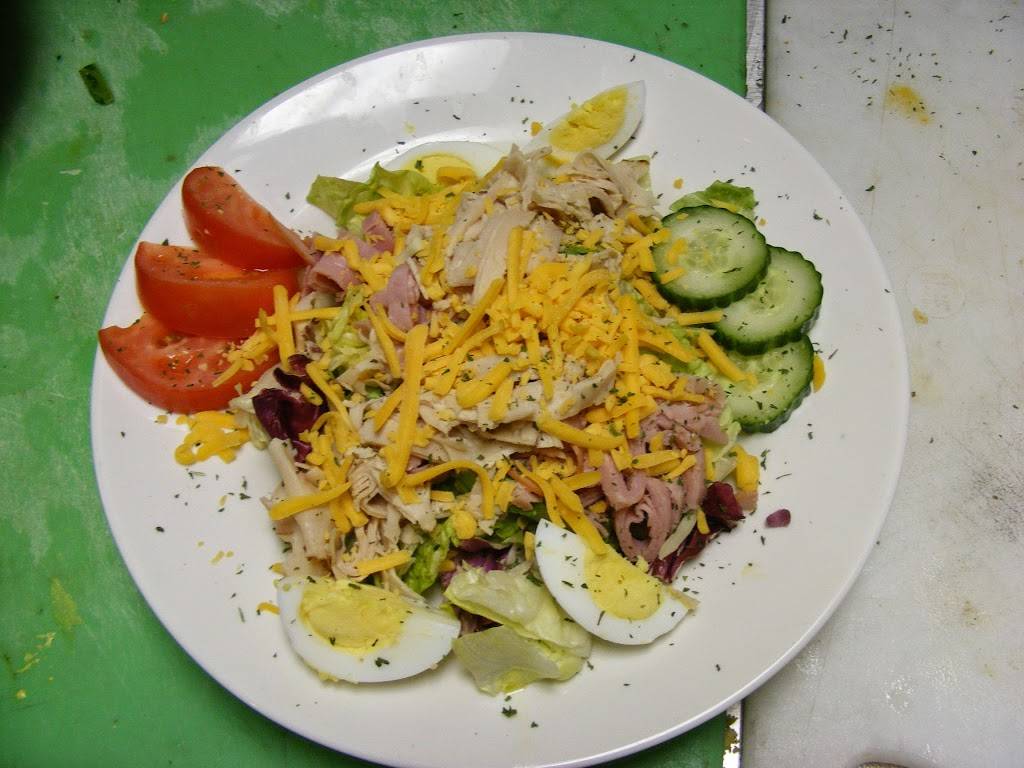 Greenside Grille at Lake Arrowhead | restaurant | 1195 Apache Ln, Nekoosa, WI 54457, USA | 7153253341 OR +1 715-325-3341