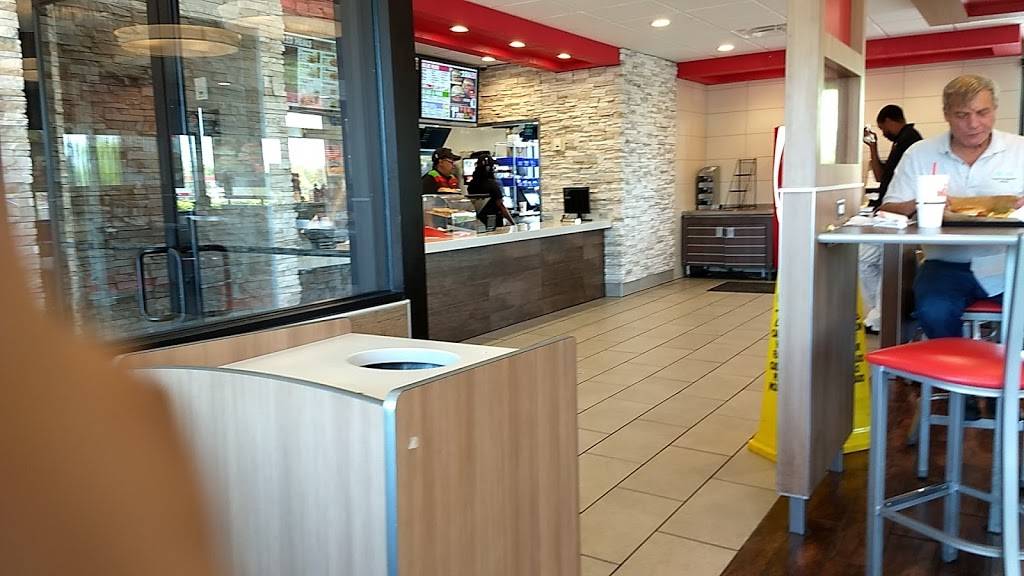 Burger King | restaurant | 3359 Corridor Marketplace, Laurel, MD 20724, USA | 3017253359 OR +1 301-725-3359