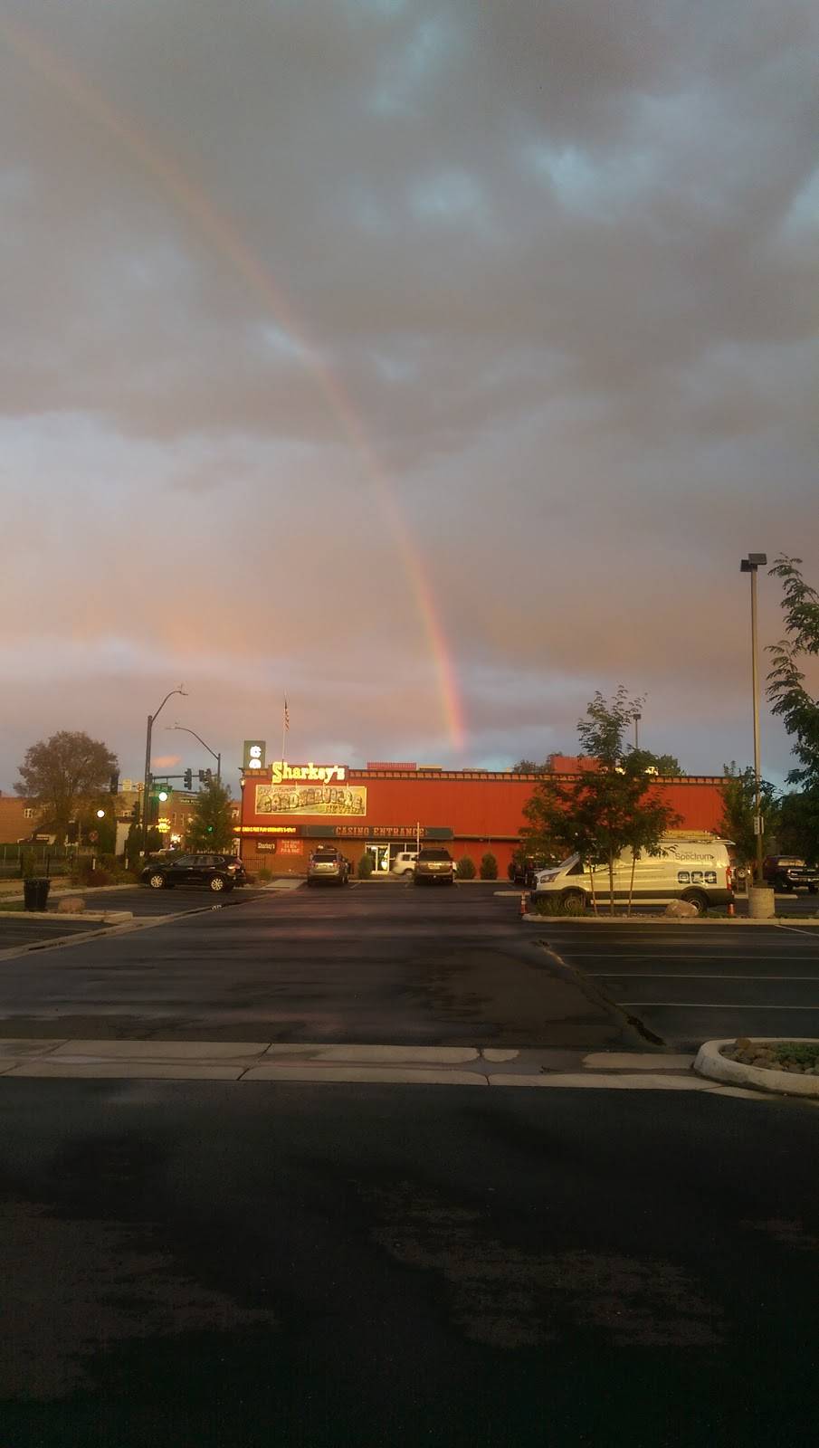 Sharkeys Casino | restaurant | 1440 US-395, Gardnerville, NV 89410, USA | 7757823133 OR +1 775-782-3133