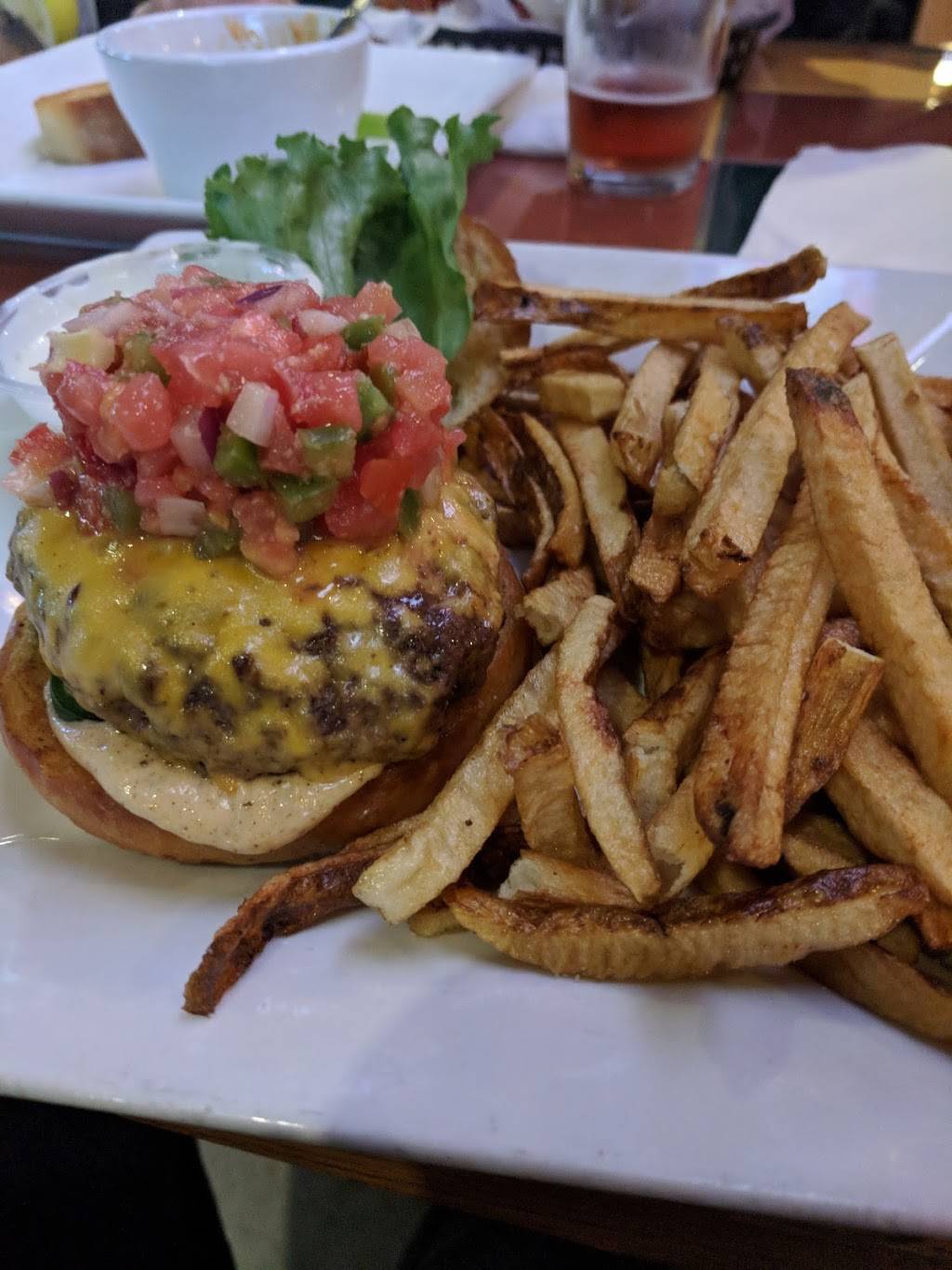 Trio Bar And Grill | restaurant | 3707 Marietta Ave, Columbia, PA 17512, USA | 7172850888 OR +1 717-285-0888