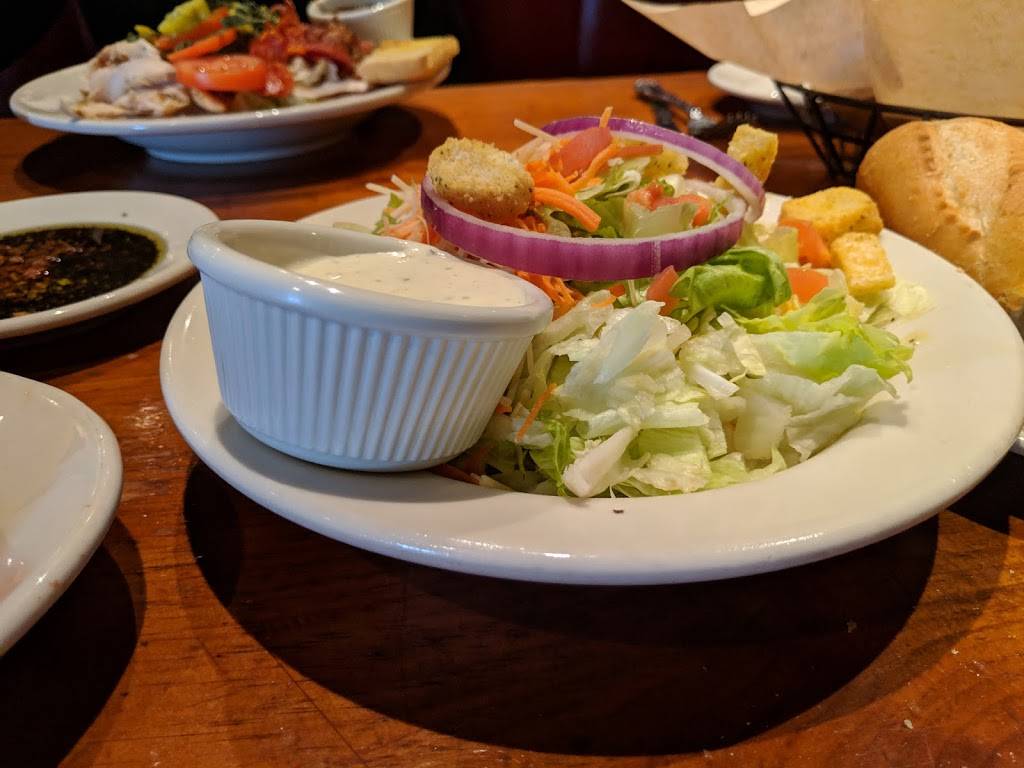 Johnny Carinos | restaurant | 23075 W Outer Dr, Allen Park, MI 48101, USA | 3132745551 OR +1 313-274-5551