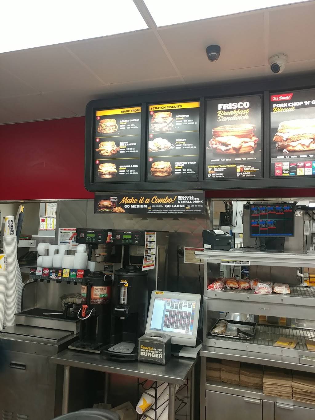 Hardees | restaurant | 2720 Godfrey Rd, Godfrey, IL 62035, USA | 6184669161 OR +1 618-466-9161