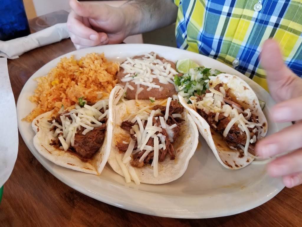 El Famoso | restaurant | 5228 N OConnor Blvd #126, Irving, TX 75039, USA | 4692219500 OR +1 469-221-9500