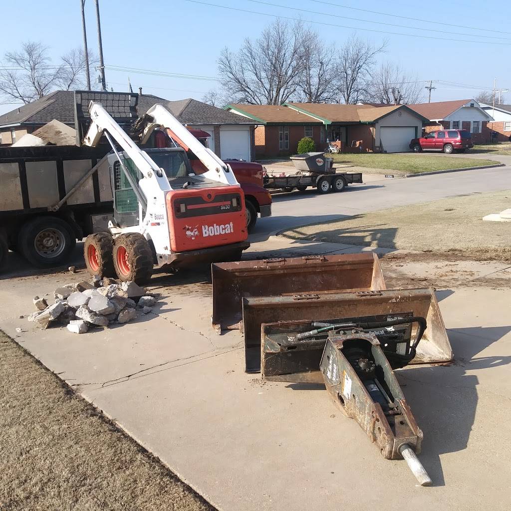 Braums Ice Cream & Burger Restaurant | restaurant | 1928 S Santa Fe Ave, Moore, OK 73160, USA | 4052371032 OR +1 405-237-1032