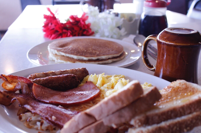 Zia Cafe | restaurant | 1155 S Valley Dr, Las Cruces, NM 88005, USA | 5755234586 OR +1 575-523-4586