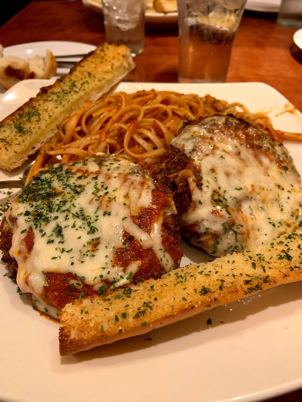 Kostas Restaurant and Bar | restaurant | 429 Wilson St, Brewer, ME 04412, USA | 2079898811 OR +1 207-989-8811