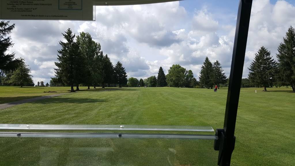 Salem Hills Golf & Country Club | restaurant | 12688 S Salem-Warren Rd, Salem, OH 44460, USA | 3303378033 OR +1 330-337-8033