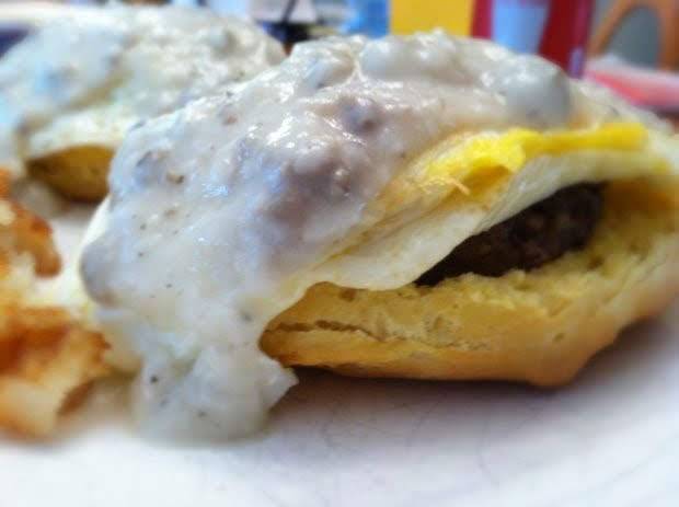 Millys | restaurant | 2934 S Military Hwy, Chesapeake, VA 23323, USA | 7576732998 OR +1 757-673-2998