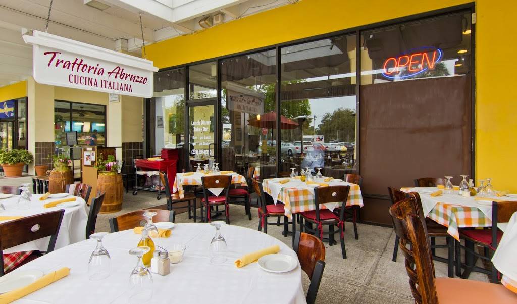 Casa Nostra | restaurant | 835 Vanderbilt Beach Rd, Naples, FL 34108, USA | 2395968010 OR +1 239-596-8010