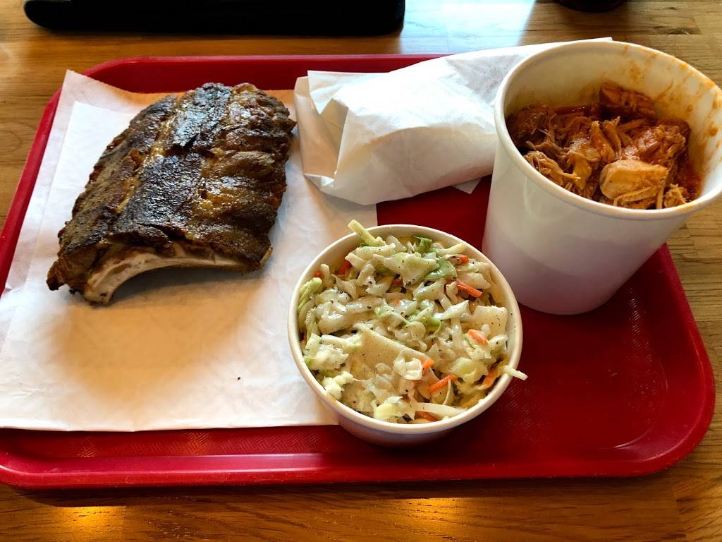 Yummy Bones Barbecue Fond du Lac | restaurant | 57 N Macy St, Fond du Lac, WI 54935, USA | 9202040055 OR +1 920-204-0055