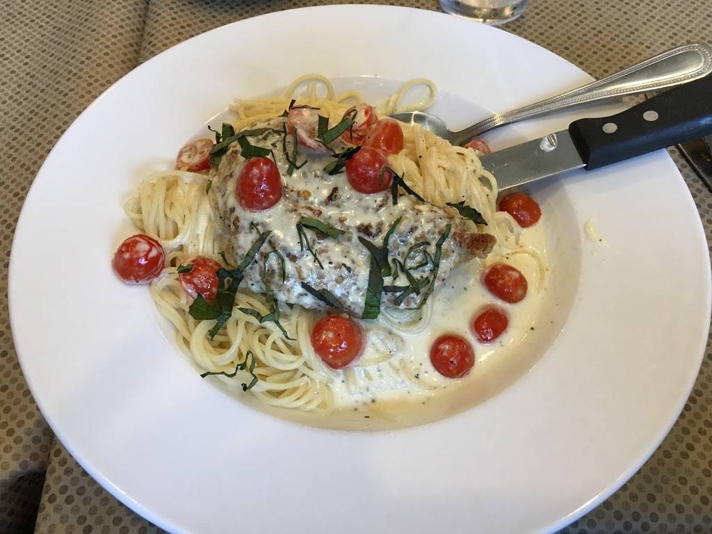 Barattas Restaurant | restaurant | 2320 S Union St, Des Moines, IA 50315, USA | 5152434516 OR +1 515-243-4516