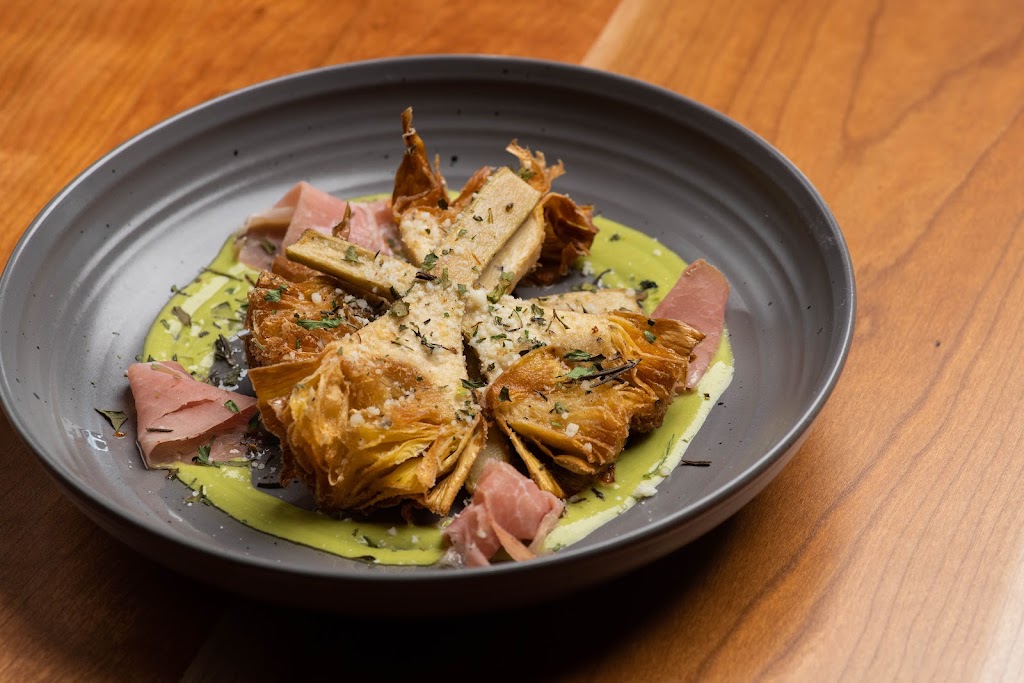 Capo Capo | restaurant | 235 E Main St, Norfolk, VA 23510, USA | 7572826347 OR +1 757-282-6347