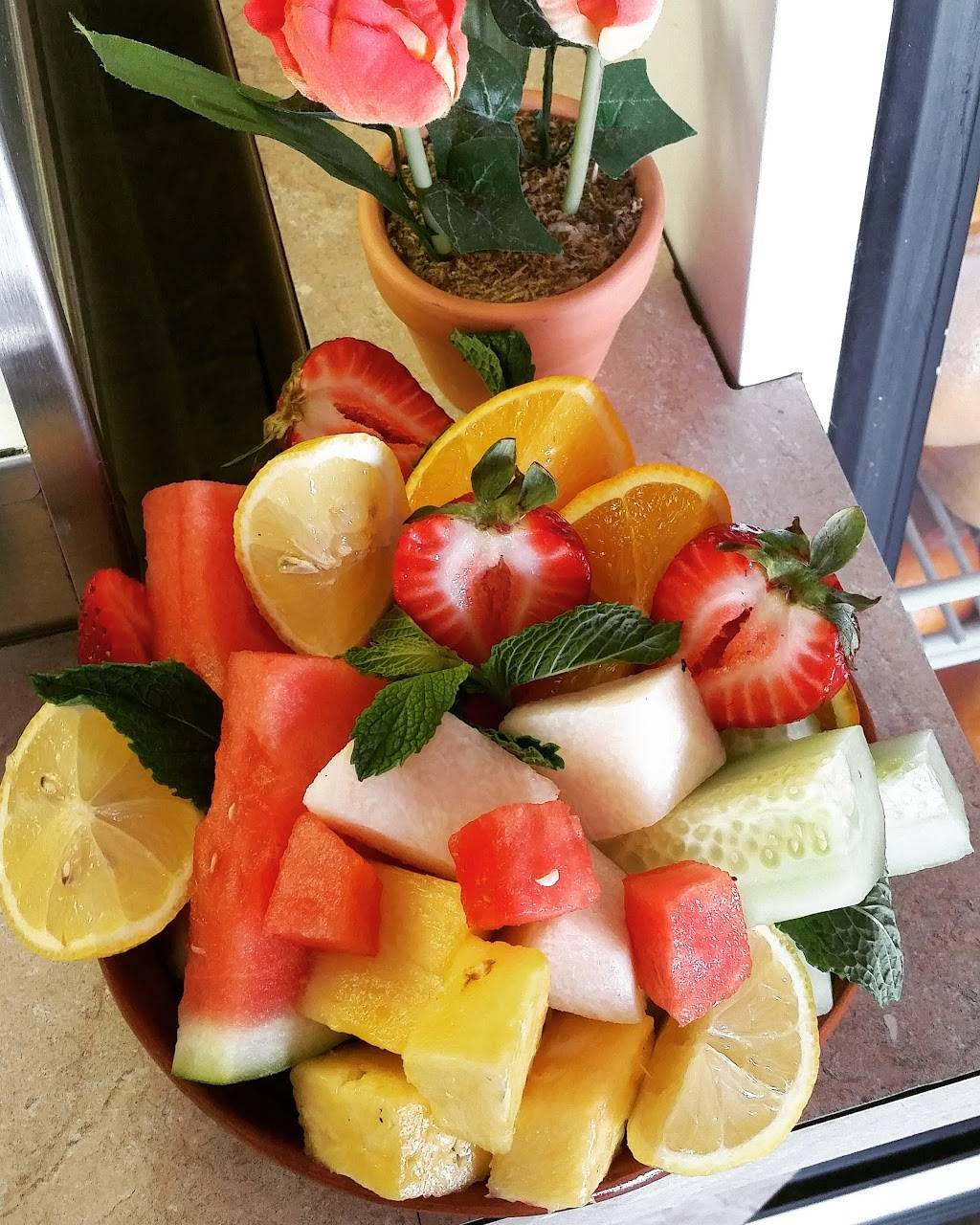 Jugos El Manantial | restaurant | 13509 Telegraph Rd # C, Whittier, CA 90605, USA | 5629469520 OR +1 562-946-9520