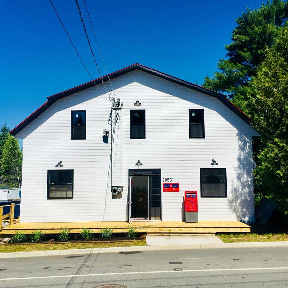 Le Bistro de la Grange | restaurant | 2053 Chemin de Ste Lucie, Sainte-Lucie-des-Laurentides, QC J0T 2J0, Canada | 8193211001 OR +1 819-321-1001