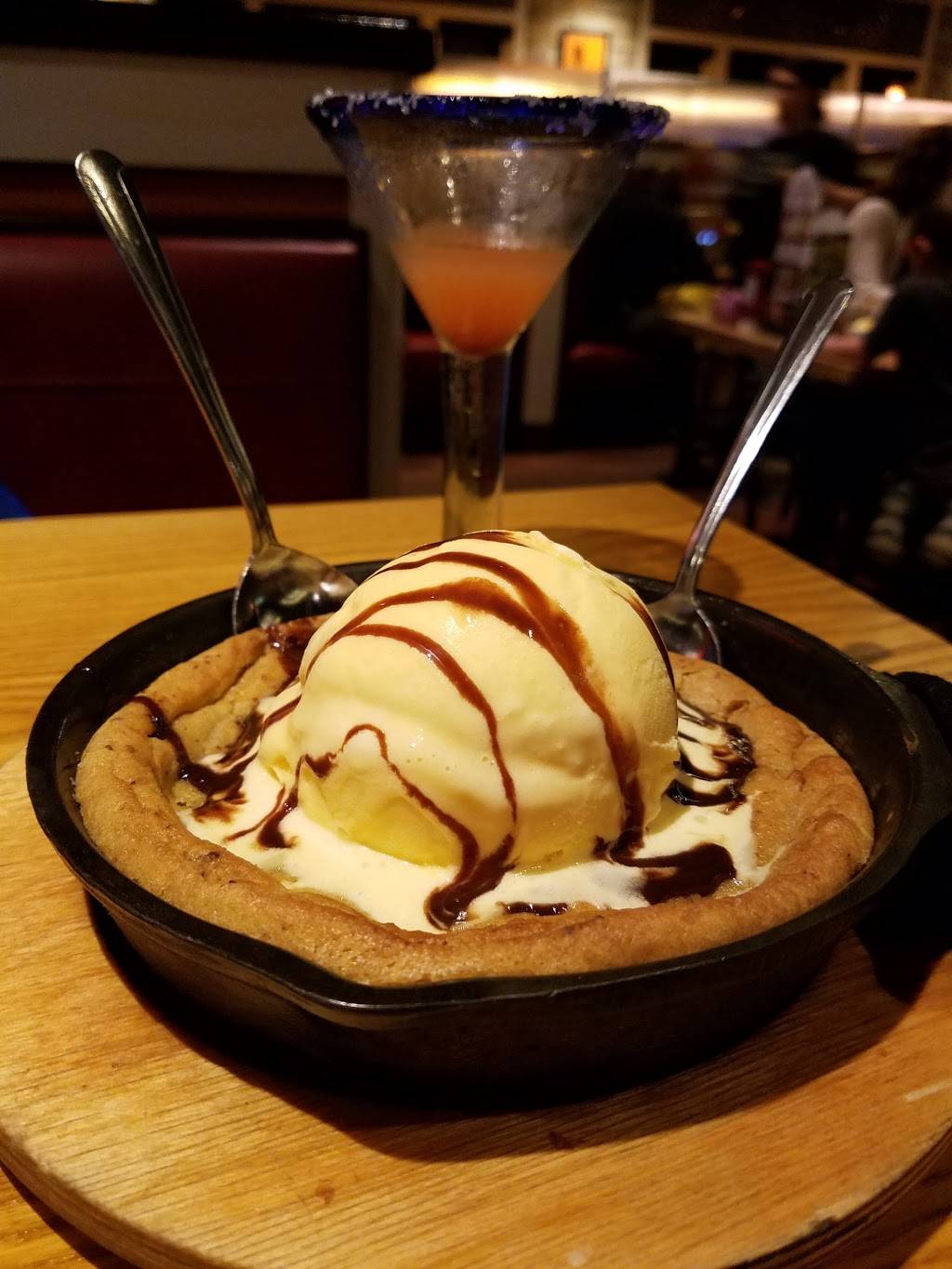 Chilis Grill & Bar | meal takeaway | 4085 Virginia Beach Blvd, Virginia Beach, VA 23452, USA | 7574312663 OR +1 757-431-2663