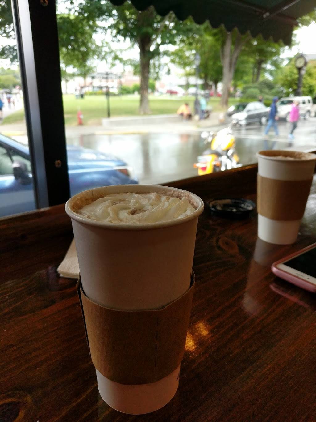 The Independent Cafe | restaurant | 164 Main St, Bar Harbor, ME 04609, USA | 2077569883 OR +1 207-756-9883