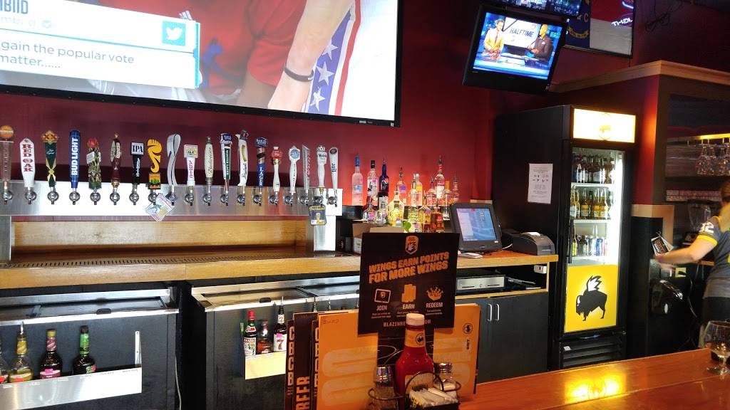 Buffalo Wild Wings | restaurant | 1045 Hanes Mall Blvd, Winston-Salem, NC 27103, USA | 3367609233 OR +1 336-760-9233