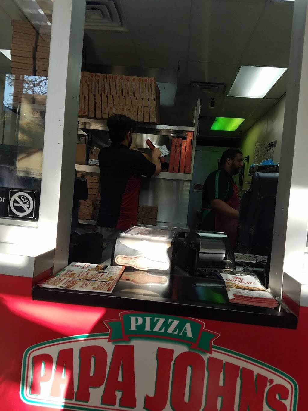 Papa Johns Pizza | restaurant | 314 S Broadway, Yonkers, NY 10705, USA | 9143767272 OR +1 914-376-7272