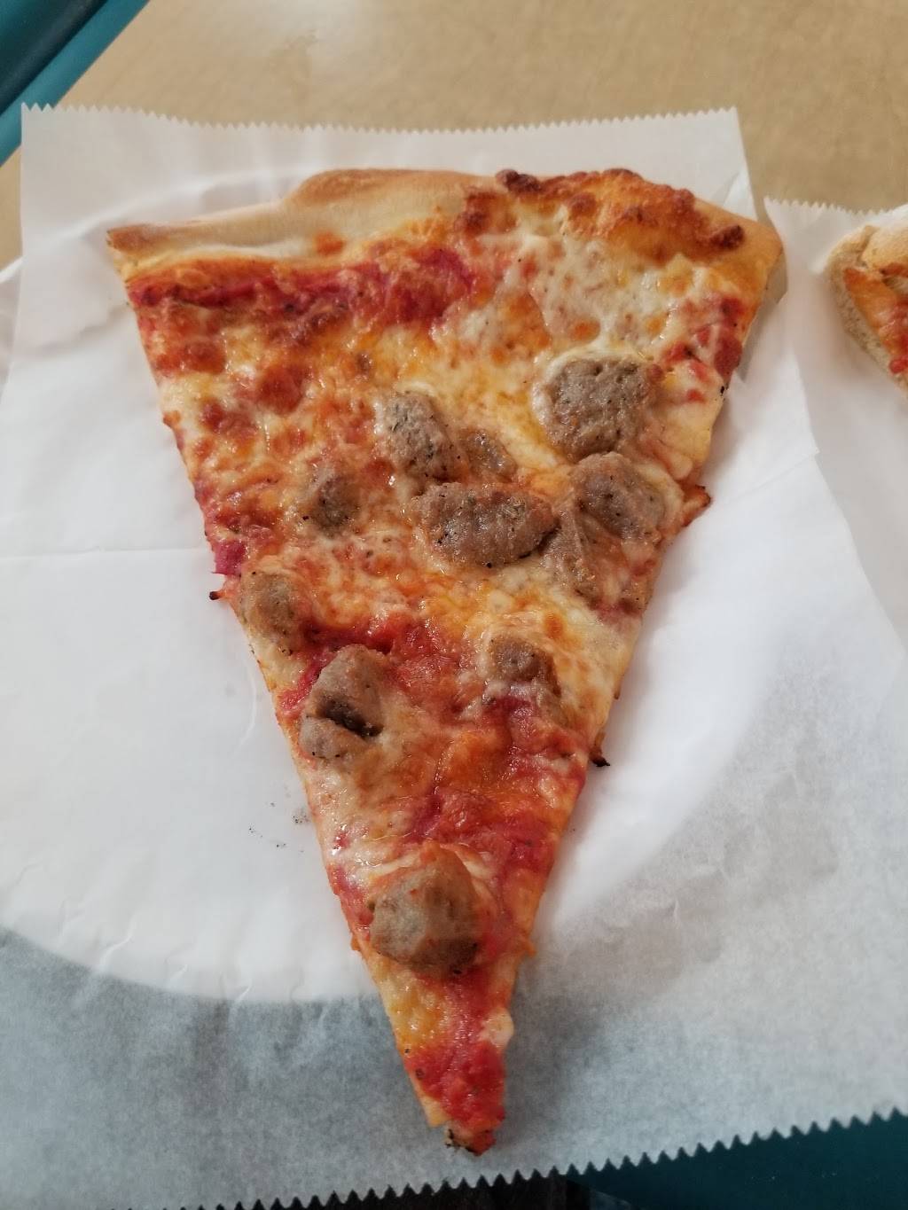 Tony + Bennys | restaurant | Baltimore - Washington International Airport Space A-5a / Concourse A, Baltimore, MD 21240, USA | 4105534346 OR +1 410-553-4346