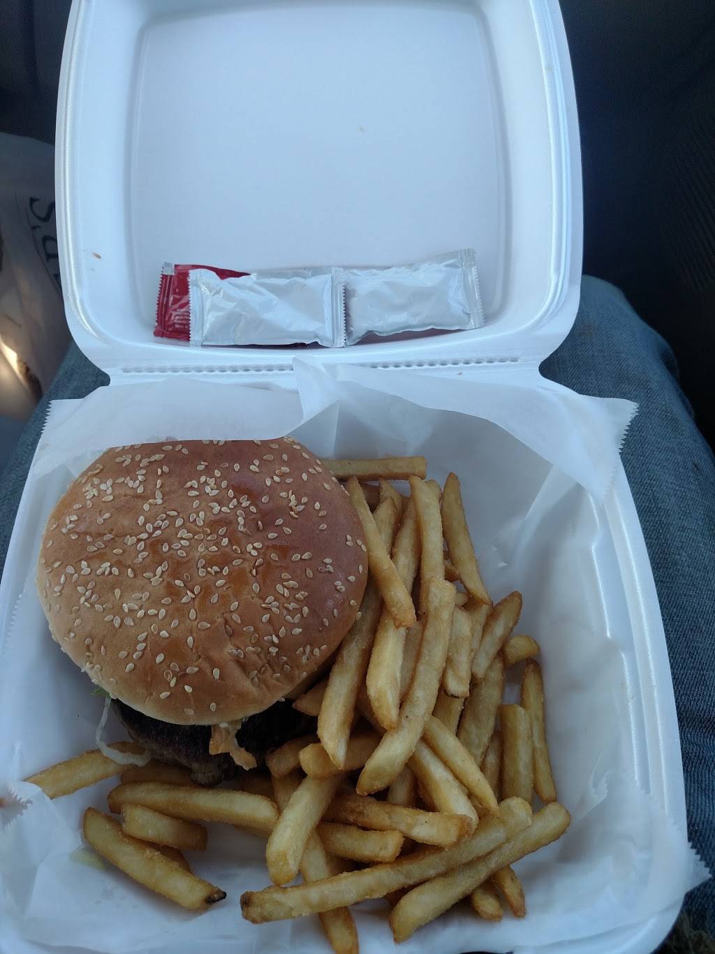 Hebron Pizzeria | restaurant | 203 S N Main St, Hebron, MD 21830, USA | 4108313053 OR +1 410-831-3053