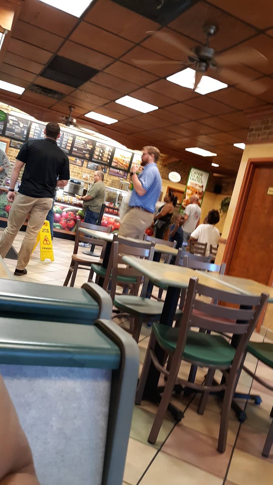 Subway | restaurant | 1785 Nonconnah Blvd, Memphis, TN 38132, USA | 9013480785 OR +1 901-348-0785