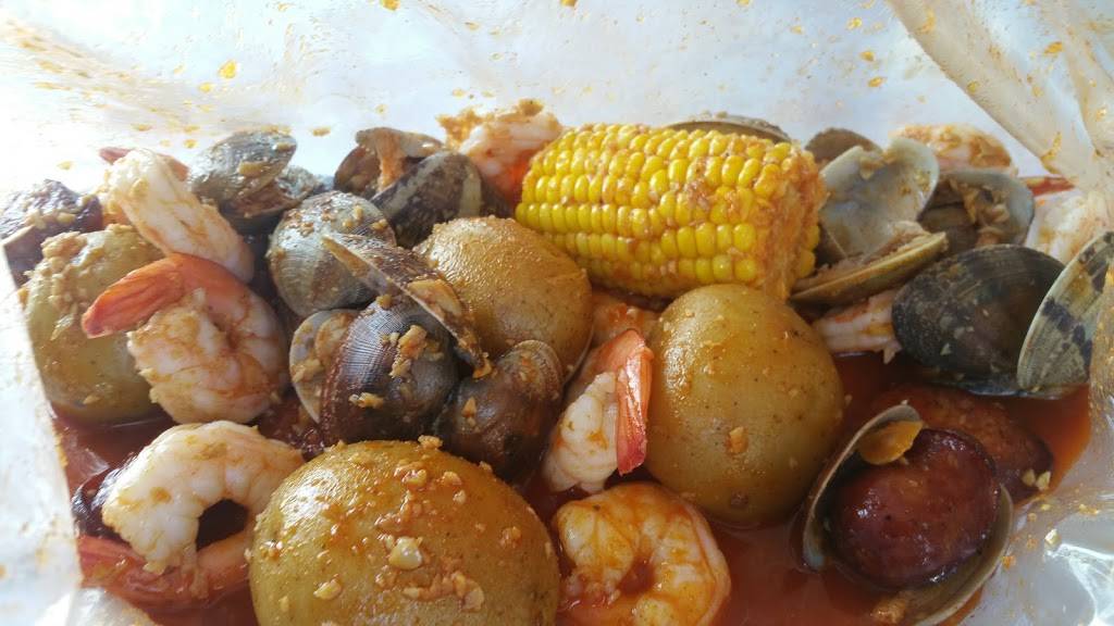 Stinkin Crawfish of Whittier | restaurant | 10807 Beverly Blvd g, Whittier, CA 90601, USA | 5624568088 OR +1 562-456-8088