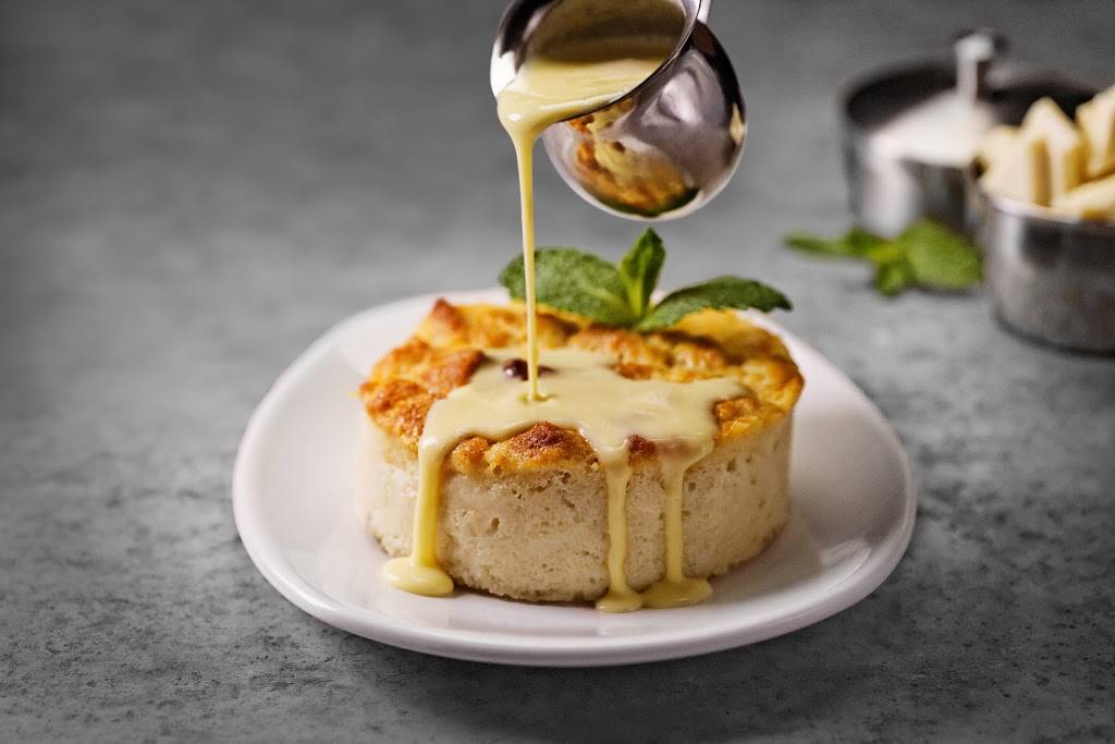 Ruths Chris Steak House | restaurant | 970 Dixon Rd Building B, Etobicoke, ON M9W 1J9, Canada | 6477975400 OR +1 647-797-5400