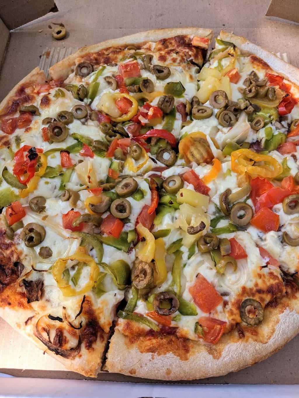 Village Pizza | restaurant | 426 Main Street Bath, Bath, ON K0H 1G0, Canada | 6133527481 OR +1 613-352-7481