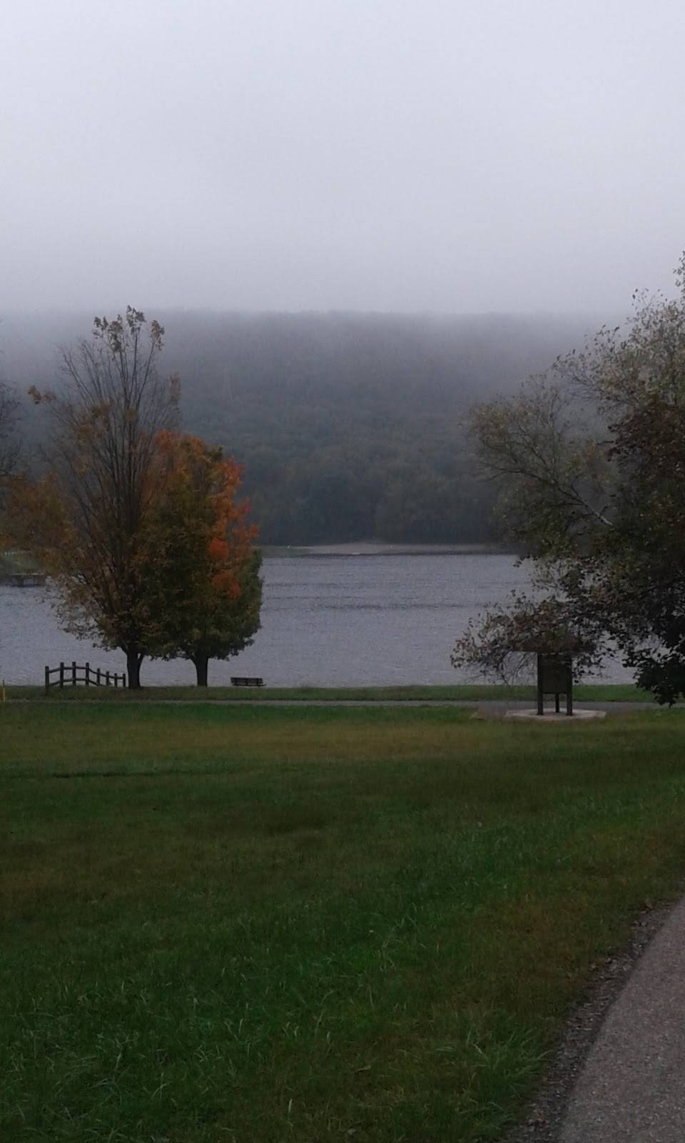 Locust Valley Bar & Grill | restaurant | 151 Locust Lake Rd, Barnesville, PA 18214, USA | 5704672361 OR +1 570-467-2361