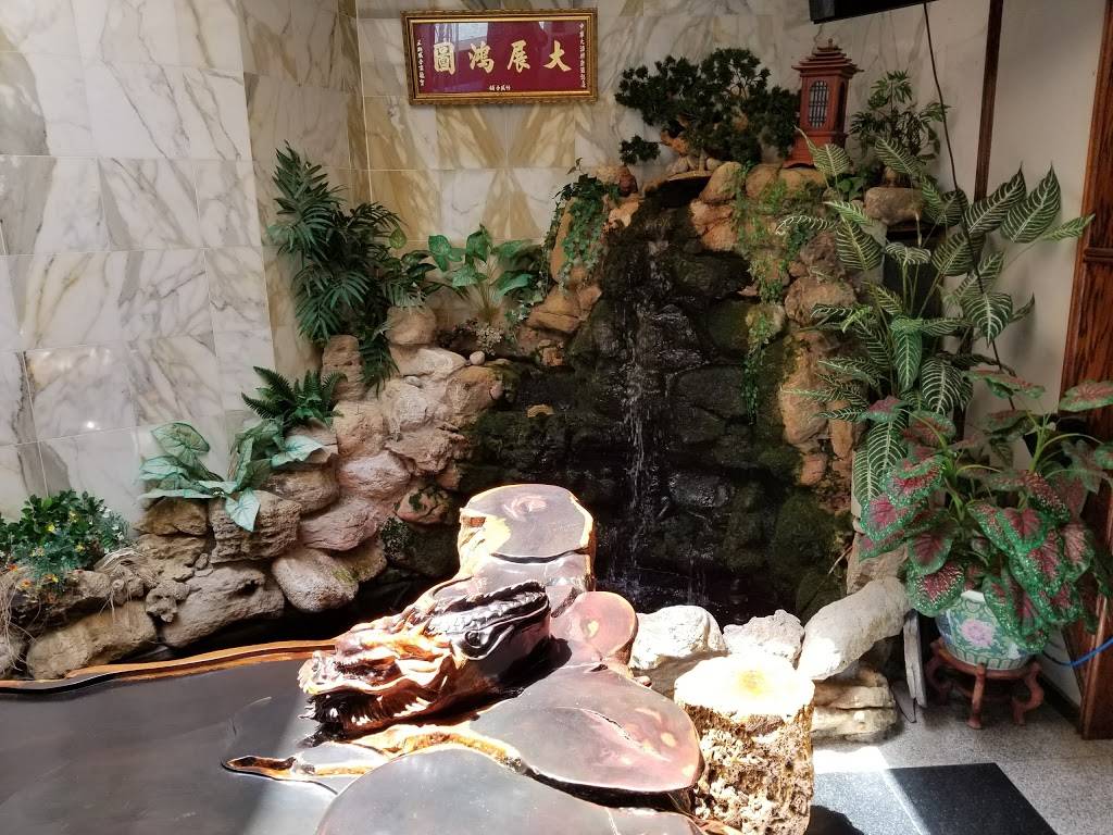 China Garden | restaurant | 382 Holland St W, Bradford, ON L3Z 1J3, Canada | 9057753391 OR +1 905-775-3391