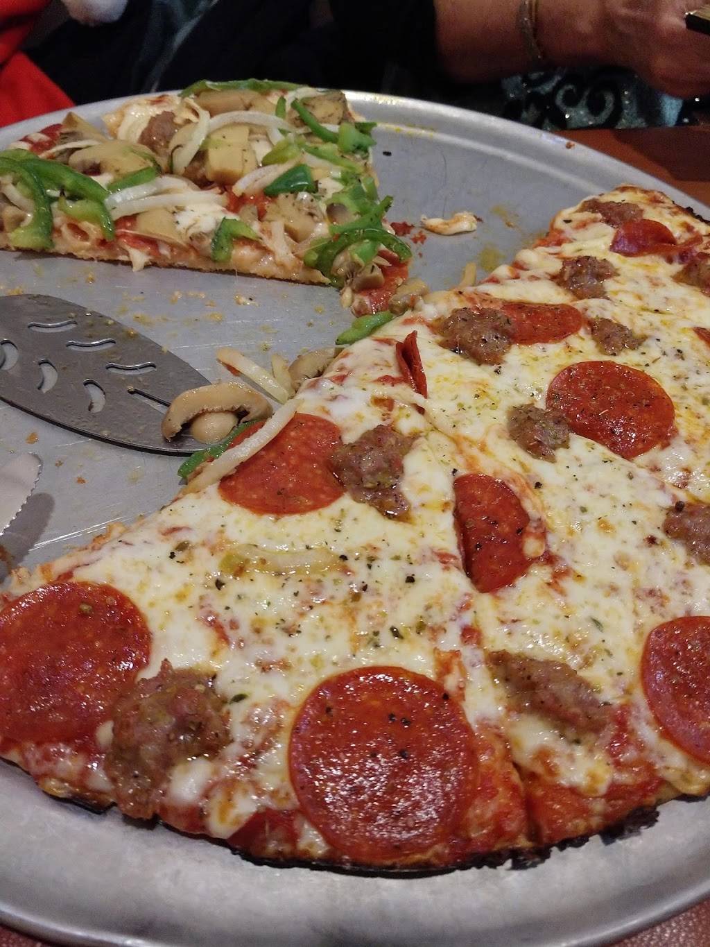 Villa Pizza | restaurant | 126 Stonehenge Dr, Crossville, TN 38558, USA | 9314592199 OR +1 931-459-2199