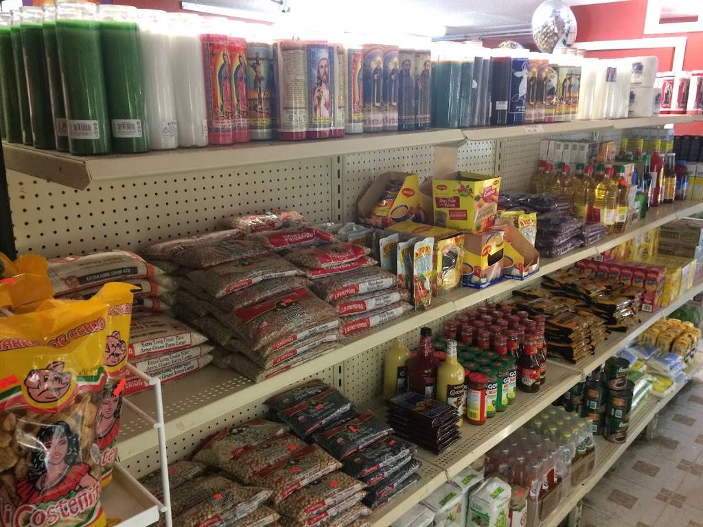 El Paso Tacqueria and Latin Market | restaurant | 609 Hollywood Blvd, Iowa City, IA 52240, USA | 3193383703 OR +1 319-338-3703