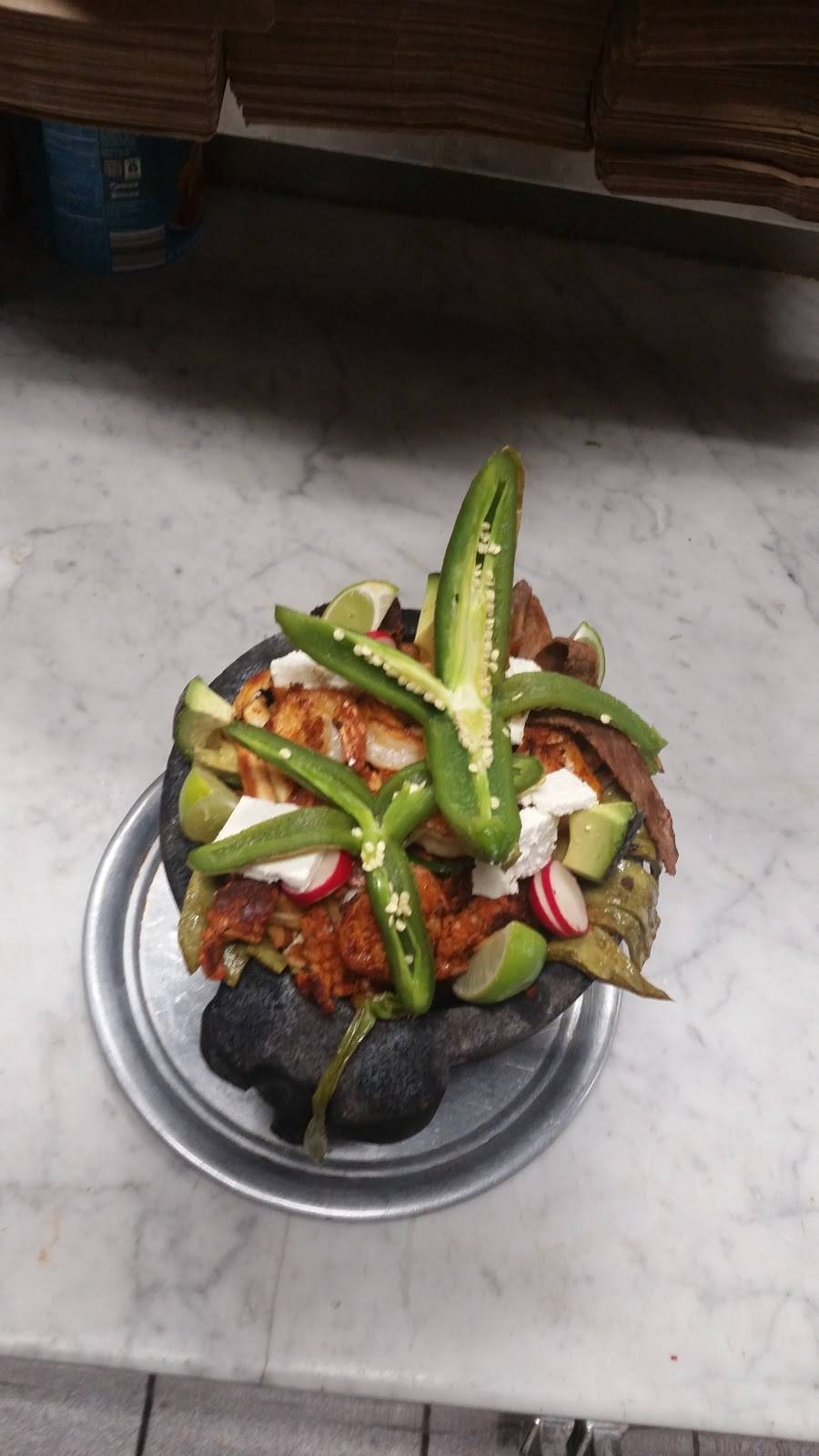 La Finca Restaurant | restaurant | 6 Elizabeth St, New Brunswick, NJ 08901, USA | 7326402626 OR +1 732-640-2626