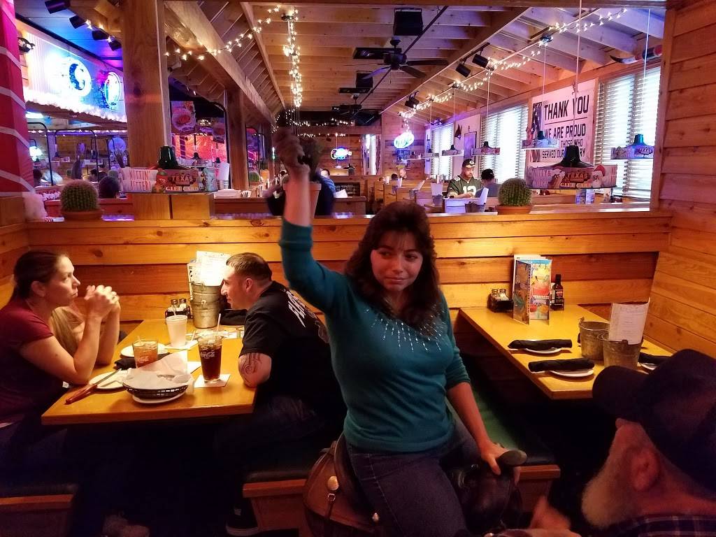 Texas Roadhouse | restaurant | 2702 Wilma Rudolph Blvd Suite A, Clarksville, TN 37040, USA | 9315519004 OR +1 931-551-9004
