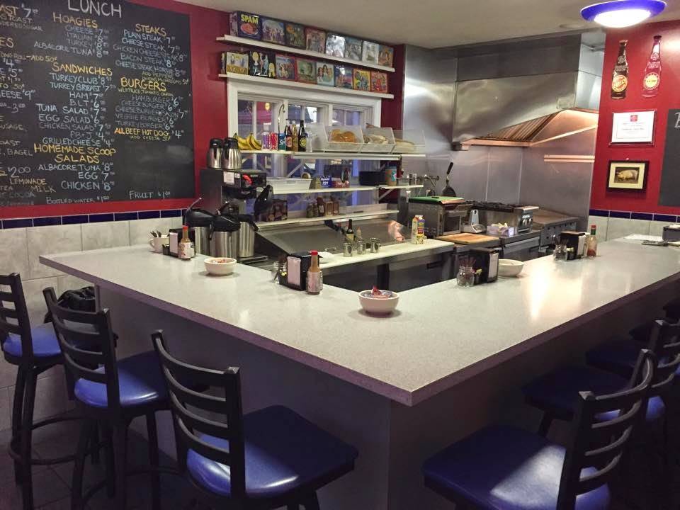 Gladwyne Lunch Box | meal takeaway | 951 Youngs Ford Rd, Gladwyne, PA 19035, USA | 6106429608 OR +1 610-642-9608