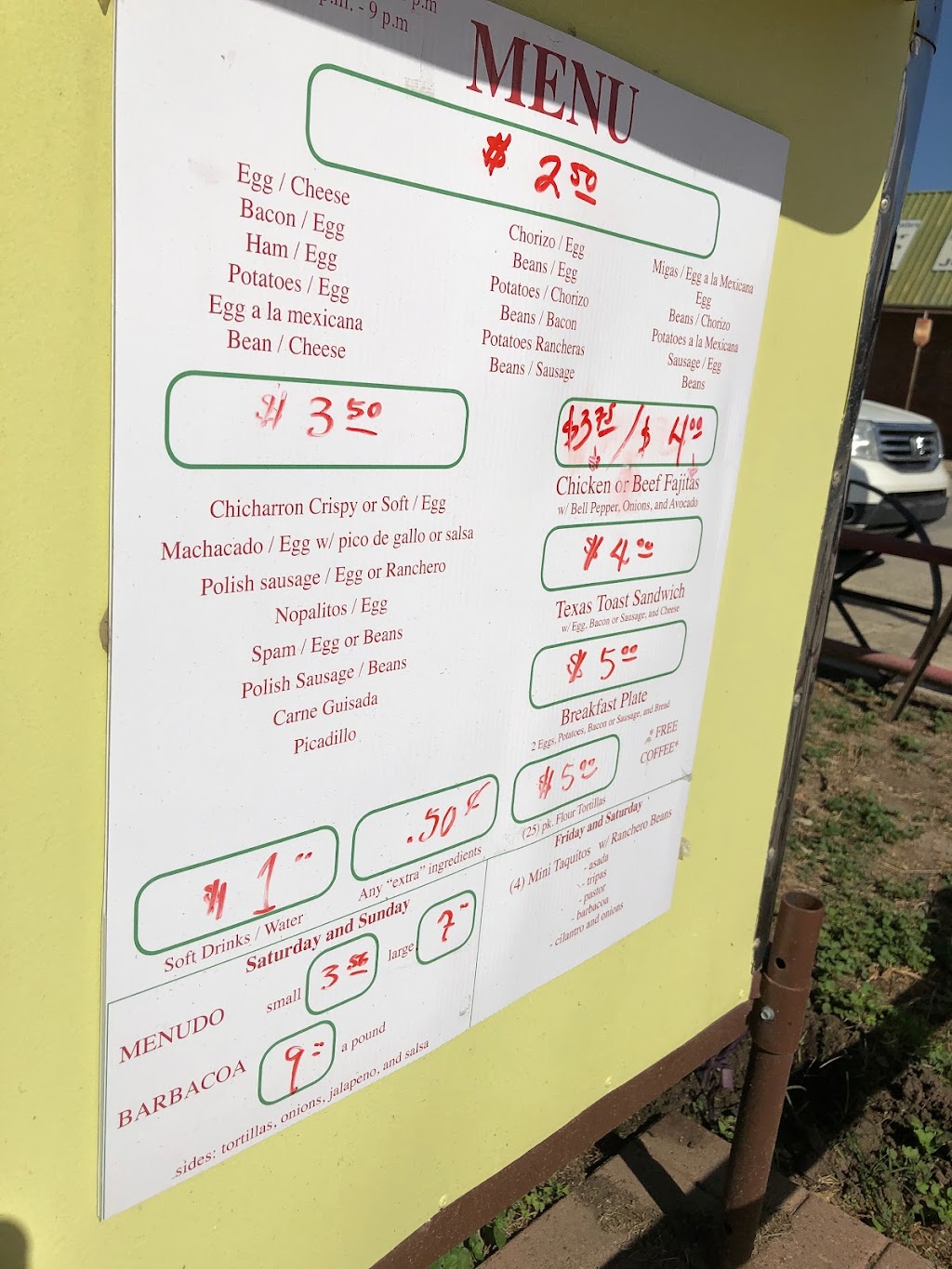 Dianas Place | restaurant | 316 TX-127, Sabinal, TX 78881, USA | 2105644048 OR +1 210-564-4048