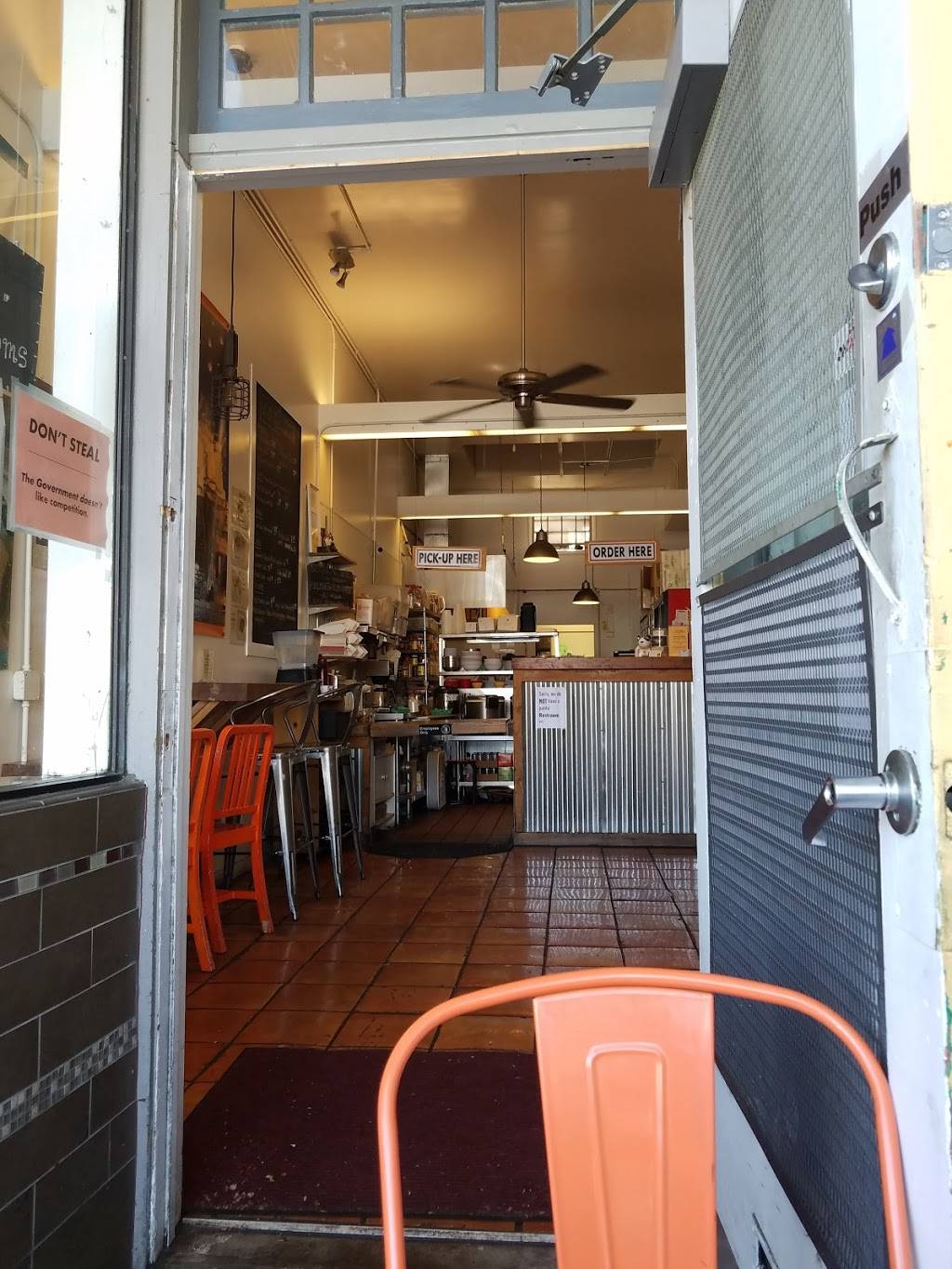 Giin Thai Canteen | restaurant | 3278 Adeline St, Berkeley, CA 94703, USA | 5105474446 OR +1 510-547-4446