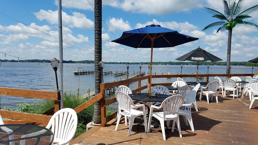 Dockers | restaurant | 33 W Grand Ave, Fox Lake, IL 60020, USA | 8479730033 OR +1 847-973-0033