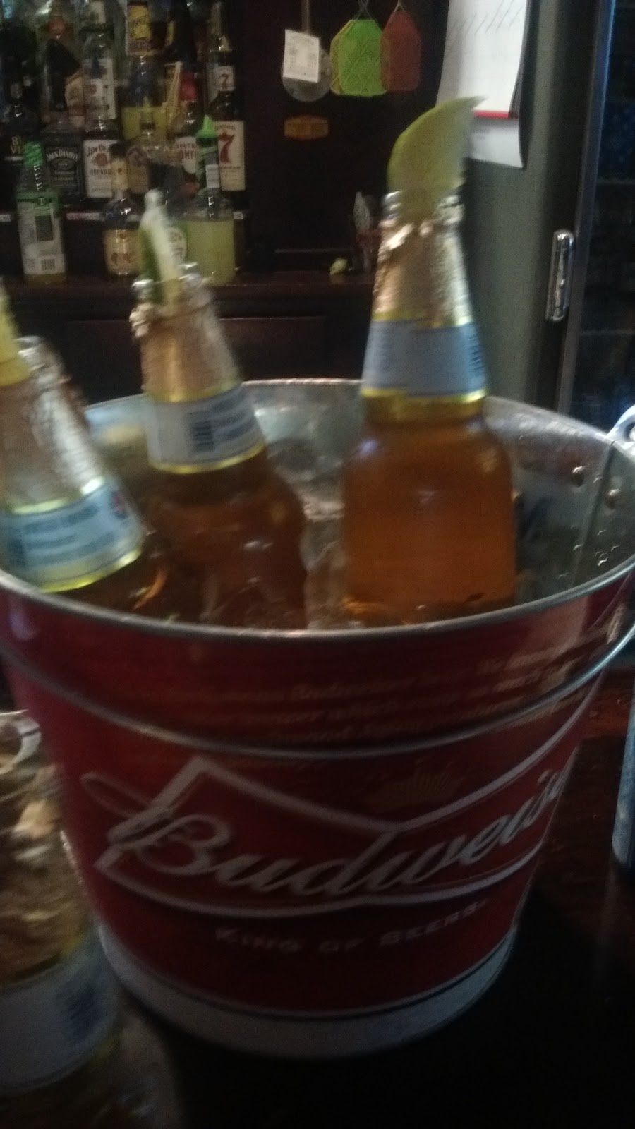 Blue Moon Bar & Grill | restaurant | 624 E Edison Ave, Sunnyside, WA 98944, USA | 5098379286 OR +1 509-837-9286