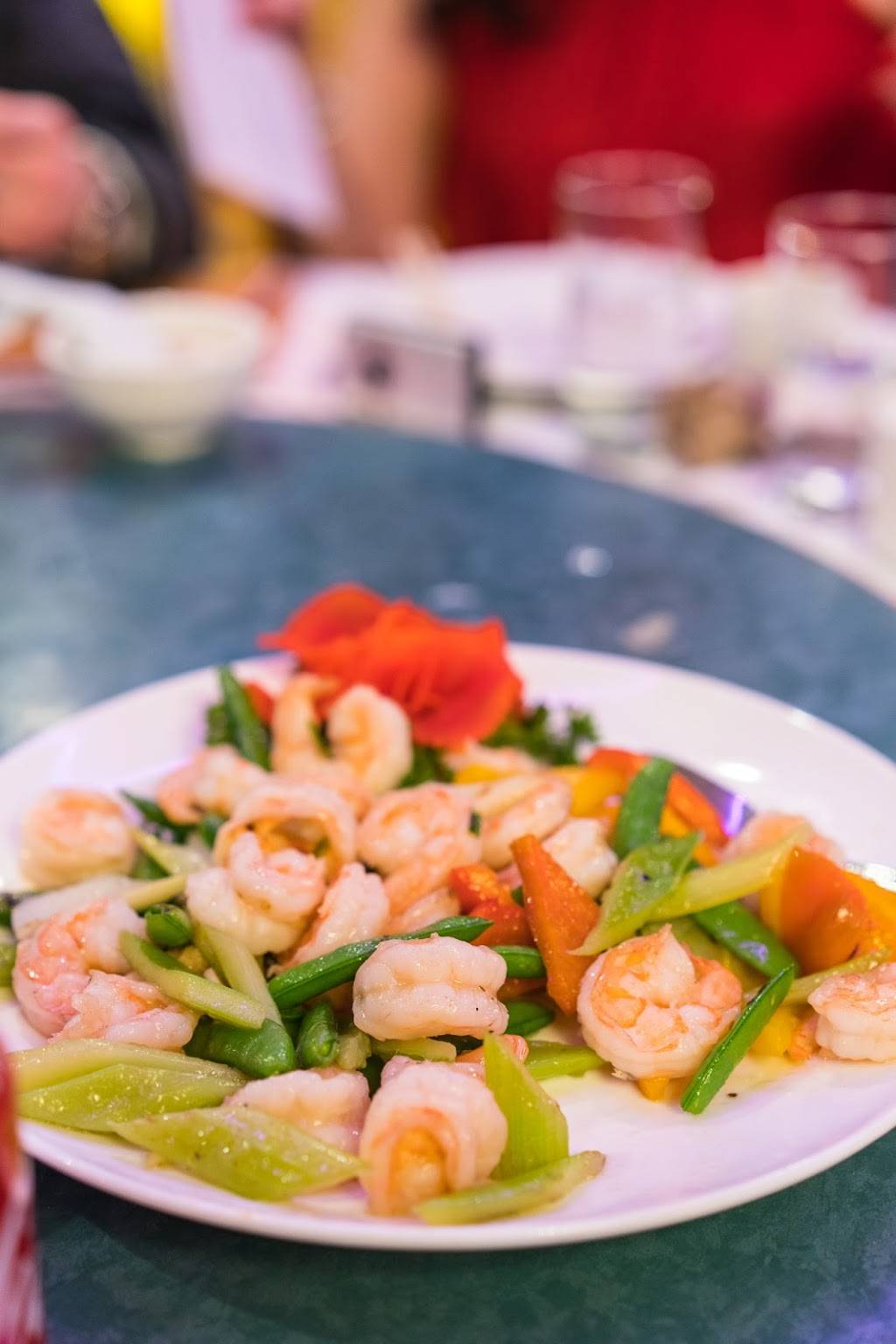 New Furama Restaurant | restaurant | 2828 S Wentworth Ave, Chicago, IL 60616, USA | 3122256888 OR +1 312-225-6888