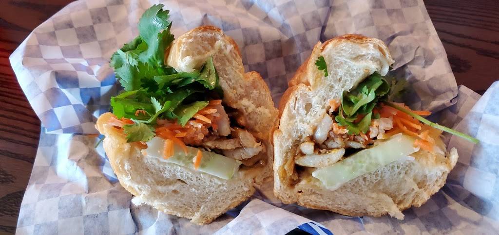 PT PHO Express | restaurant | 13236 N 7th St #101, Phoenix, AZ 85022, USA | 6023145986 OR +1 602-314-5986