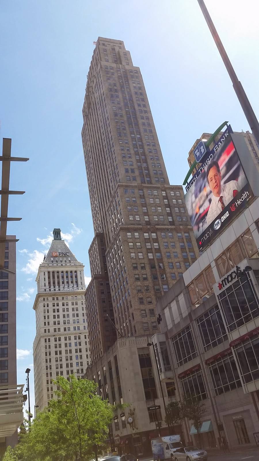 Chipotle Mexican Grill | restaurant | 1 Fountain Square Plaza, Cincinnati, OH 45202, USA | 5135799900 OR +1 513-579-9900