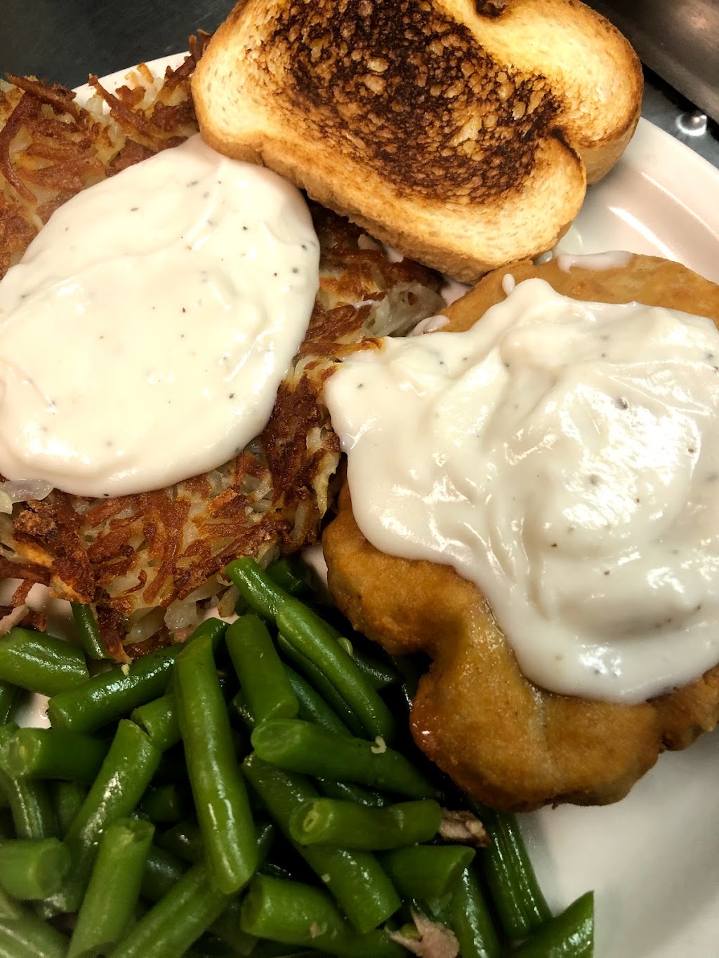 Silverado’s | restaurant | 112 2nd St, Piqua, KS 66761, USA | 6204682132 OR +1 620-468-2132