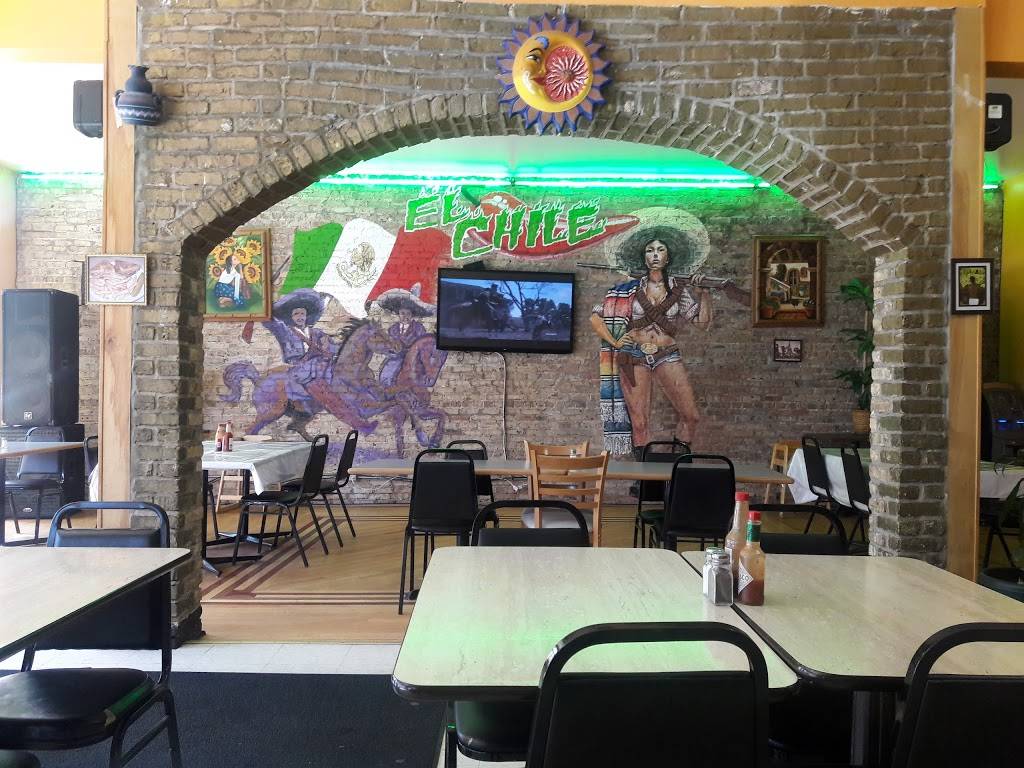 El Chile Restaurant and Pancake House | meal takeaway | 3040 W Montrose Ave, Chicago, IL 60618, USA | 7732937882 OR +1 773-293-7882