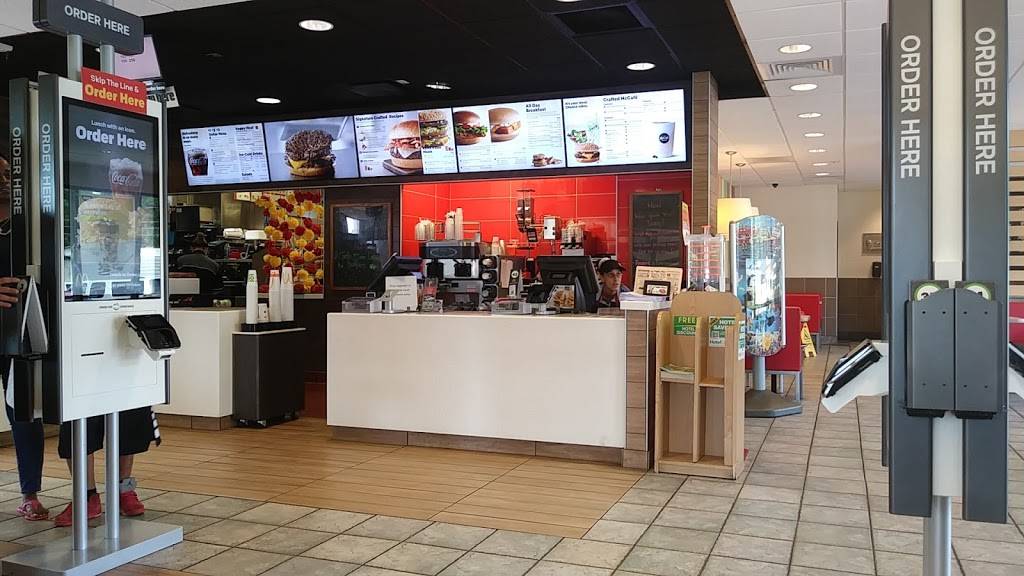 McDonalds | cafe | 3740 S Suncoast Blvd, Homosassa Springs, FL 34447, USA | 3526211660 OR +1 352-621-1660